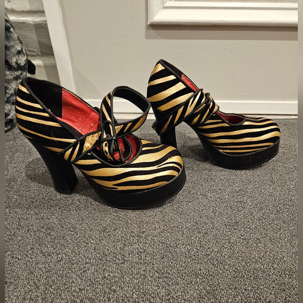 T.U.K Gold and Black Zebra Platform Mary Jane Heels U.S. Size 6
